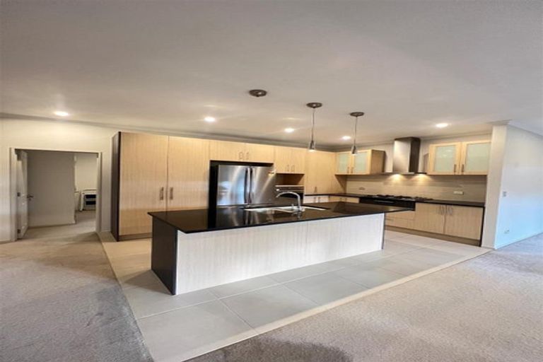 Photo of property in 27 Goh Place, Manurewa, Auckland, 2105