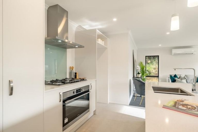 Photo of property in 15 Te Awa Rere Grove, Stokes Valley, Lower Hutt, 5019