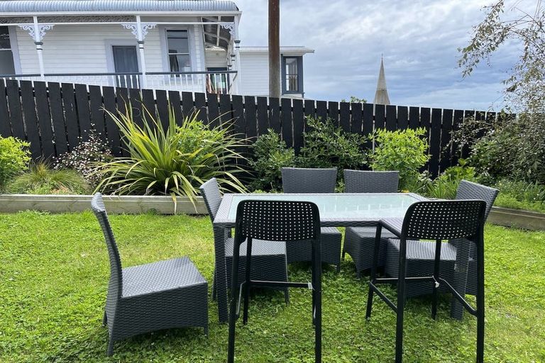 Photo of property in 21 Wharfe Street, South Hill, Oamaru, 9400