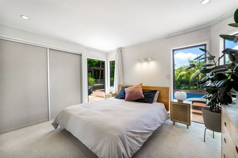 Photo of property in 27 Macnay Way, Murrays Bay, Auckland, 0630