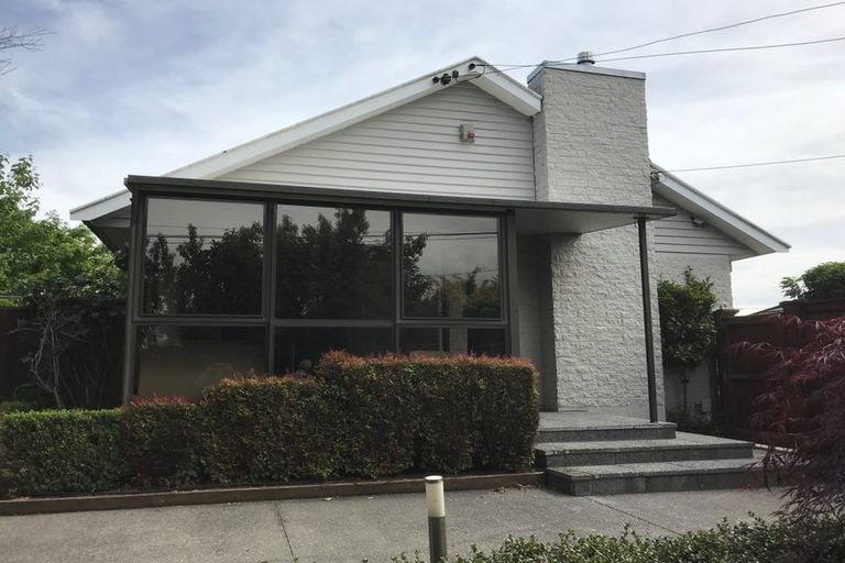 Photo of property in 39 Woodbury Street, Avonhead, Christchurch, 8042