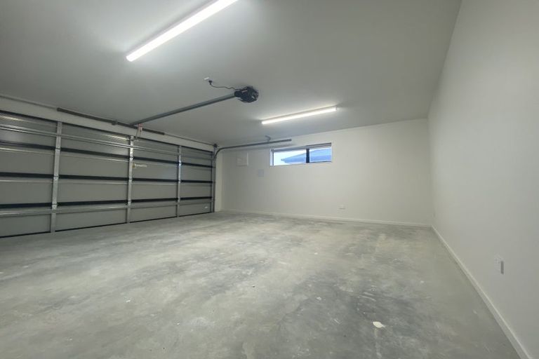 Photo of property in 17 Witte Street, Woodend, 7610