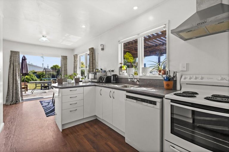 Photo of property in 19 Oldham Avenue, Onekawa, Napier, 4110