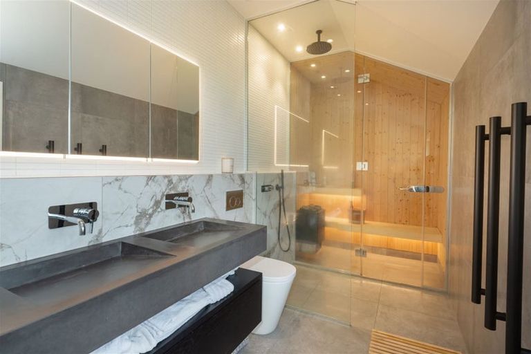 Photo of property in 22a Queens Avenue, Merivale, Christchurch, 8014