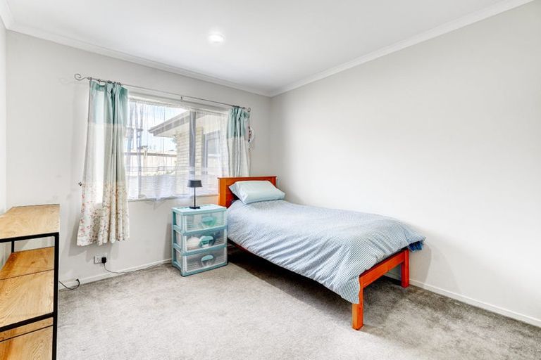Photo of property in 8 Avonglen Court, Wattle Downs, Auckland, 2103