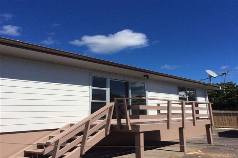 Photo of property in 18 Penfold Place, Henderson, Auckland, 0610