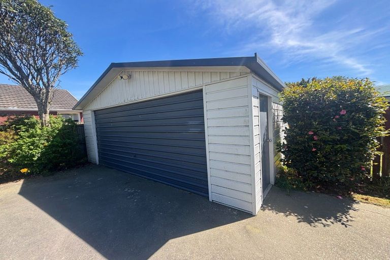Photo of property in 27 Lochee Road, Upper Riccarton, Christchurch, 8041