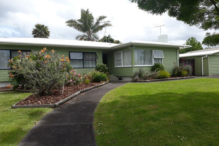 Photo of property in 26 Sylvia Road, Hillcrest, Auckland, 0627