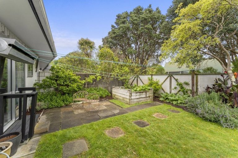 Photo of property in 89b Ngaio Road, Waikanae, 5036