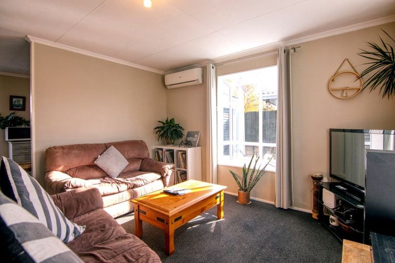 Photo of property in 3 Coromandel Court, Roslyn, Palmerston North, 4414