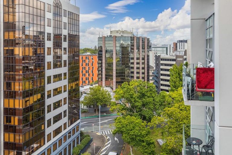 Photo of property in Oakwood Hall Apartments, 13b/81 Wakefield Street, Auckland Central, Auckland, 1010