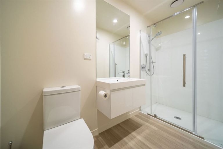 Photo of property in 13 Highlands Close, Queenstown, 9300