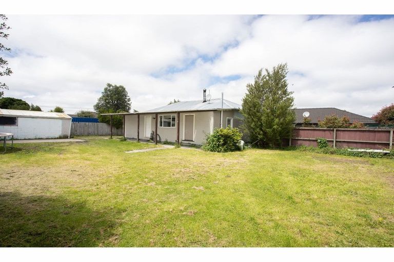 Photo of property in 1/117 Foremans Road, Islington, Christchurch, 8042