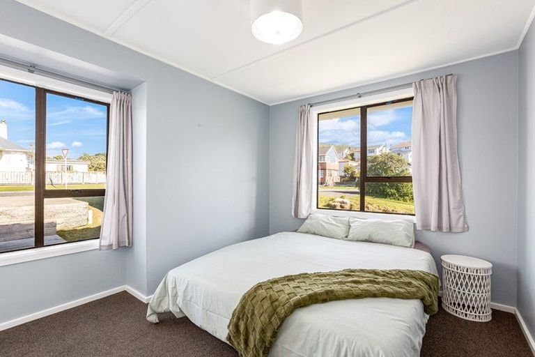 Photo of property in 1a Stephen Street, Tawa, Wellington, 5028