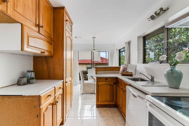 Photo of property in 46 Hutchinsons Road, Bucklands Beach, Auckland, 2014