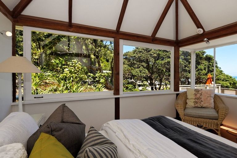 Photo of property in 35 Beach Valley Road, Piha, New Lynn, 0772