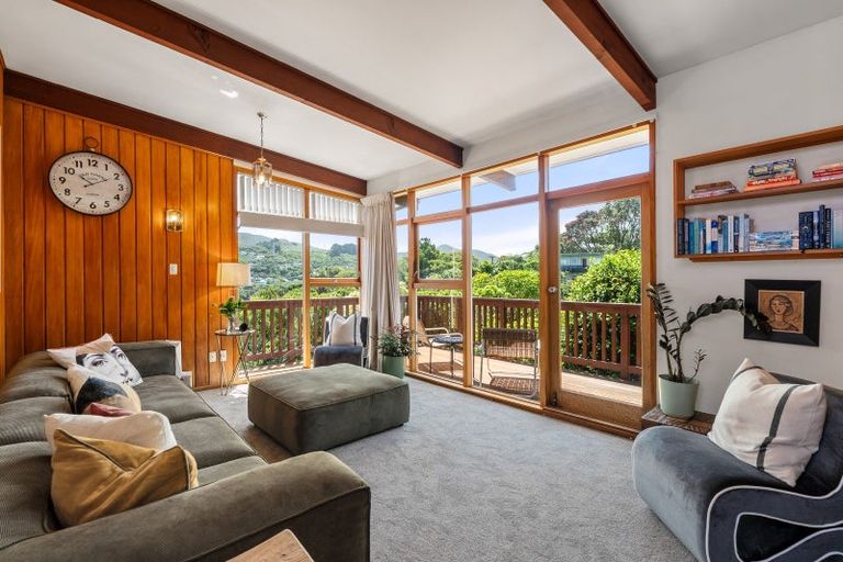 Photo of property in 6 Dorset Way, Wilton, Wellington, 6012