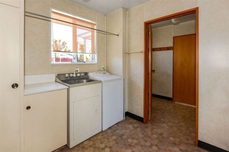 Photo of property in 1/121 Wilsons Road, Saint Martins, Christchurch, 8022