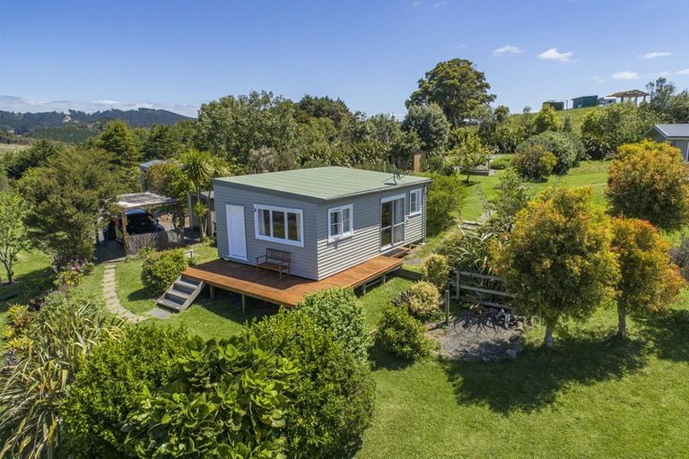 Photo of property in 965 Pataua Road North, Whareora, Whangarei, 0175