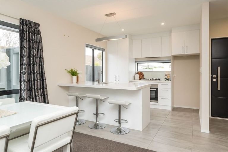 Photo of property in 25d Plynlimon Road, Fendalton, Christchurch, 8052