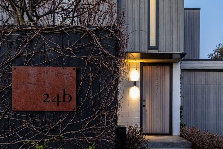 Photo of property in 24b Queens Avenue, Merivale, Christchurch, 8014