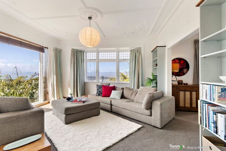 Photo of property in 44 Highbury Road, Highbury, Wellington, 6012