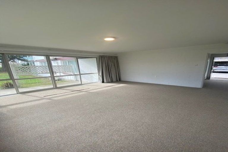Photo of property in 1/48 Straven Road, Riccarton, Christchurch, 8011