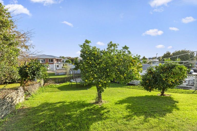Photo of property in 2/174 Kihikihi Road, Te Awamutu, 3800