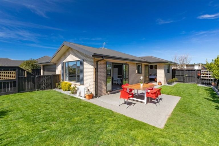 Photo of property in 32 Eyrewell Road, Pegasus, 7612