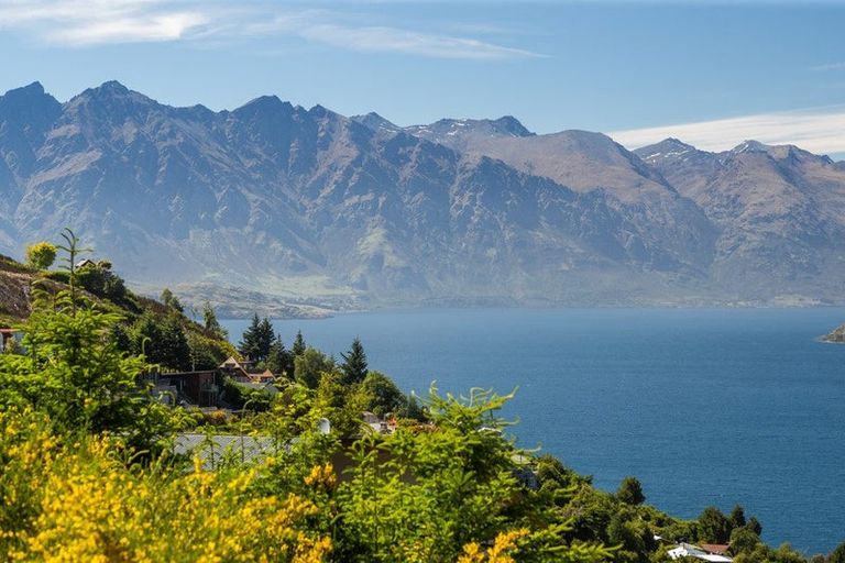 Photo of property in 67 Dart Place, Fernhill, Queenstown, 9300