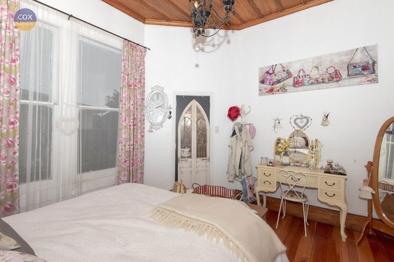 Photo of property in 25 Church Road, Taradale, Napier, 4112