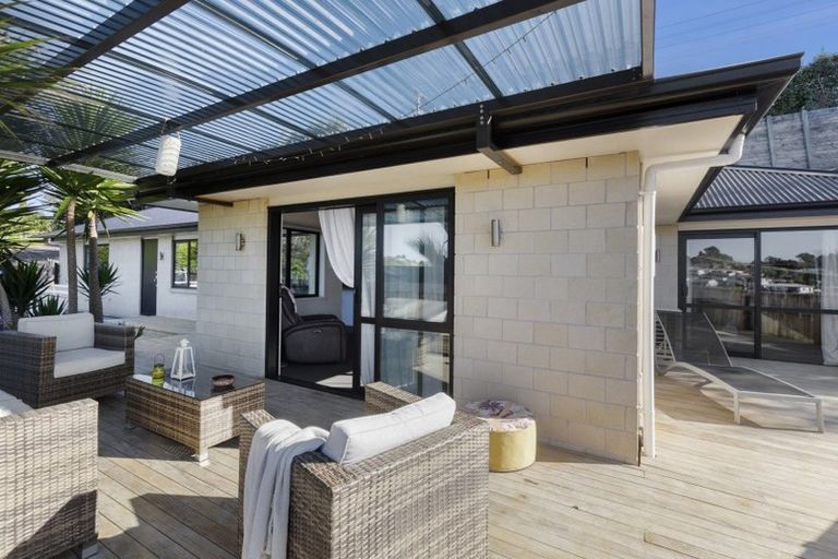 Photo of property in 176 Omata Road, Blagdon, New Plymouth, 4310