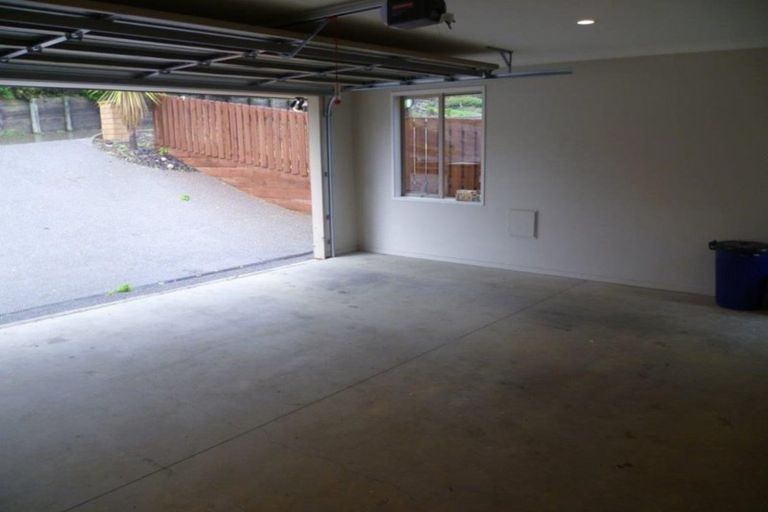 Photo of property in 112 Milton Terrace, Picton, 7220