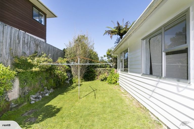 Photo of property in 96 Amapur Drive, Ngaio, Wellington, 6035