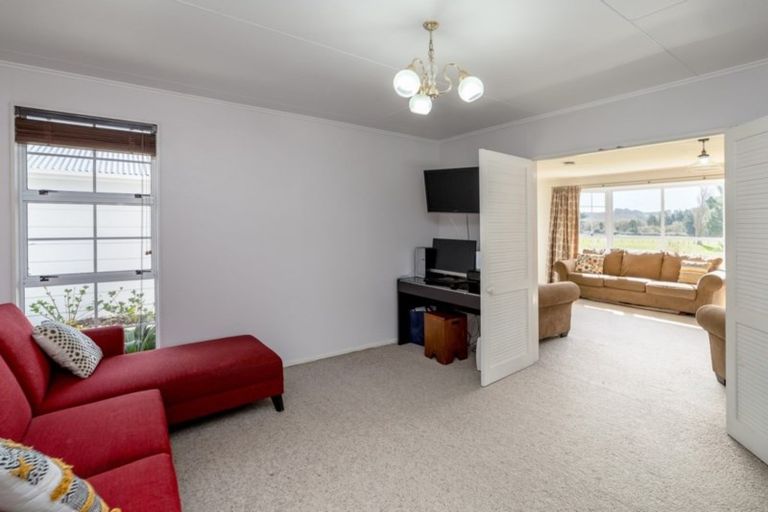 Photo of property in 28 Victoria Street, Pahiatua, 4910