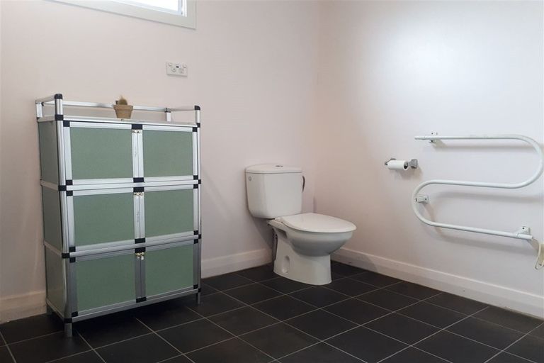 Photo of property in 2/33 Egremont Street, Belmont, Auckland, 0622