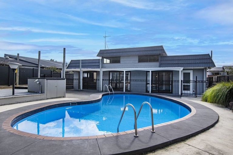 Photo of property in 63 Fairway Drive, Te Kamo, Whangarei, 0112