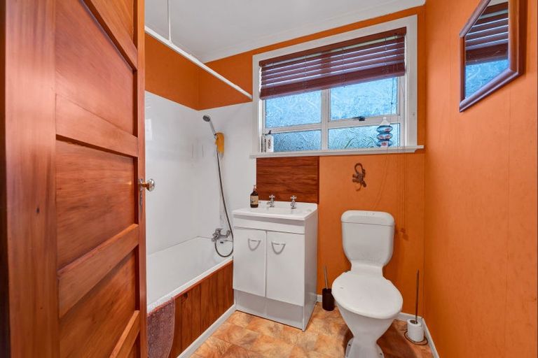 Photo of property in 44 Percy Avenue, Stratford, 4332