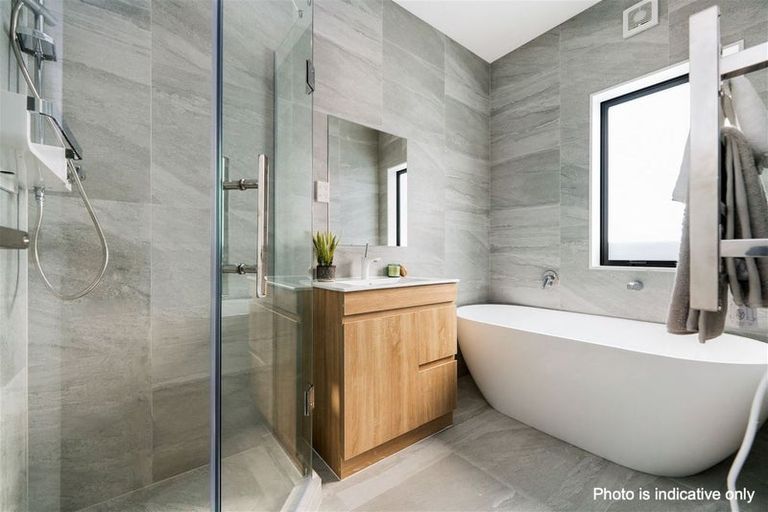 Photo of property in 13 Horokaka Street, Massey, Auckland, 0614