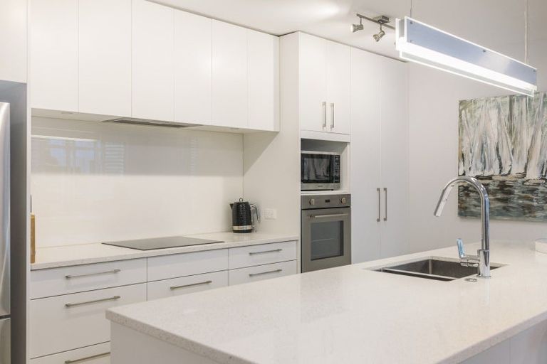 Photo of property in 74 Panorama Heights, Orewa, 0931