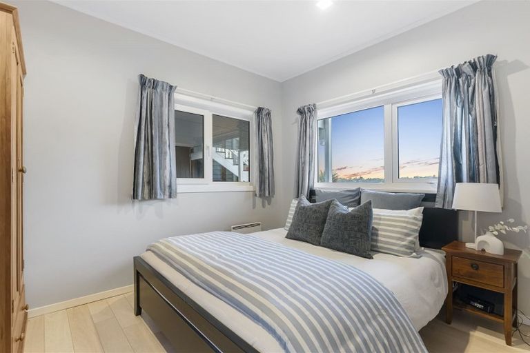 Photo of property in 13 Miraka Place, Birkenhead, Auckland, 0626