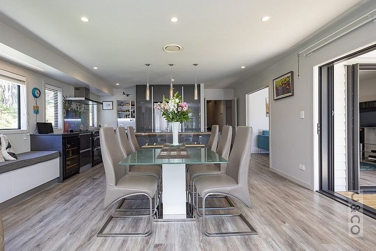 Photo of property in 22c Sunnyvale Road, Swanson, Auckland, 0614