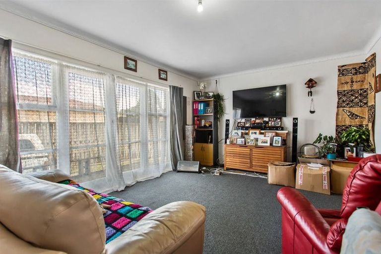 Photo of property in 3 Duggan Avenue, Mangere, Auckland, 2022