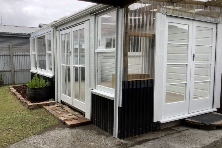 Photo of property in 15 Stafford Street, Blackball, 7804