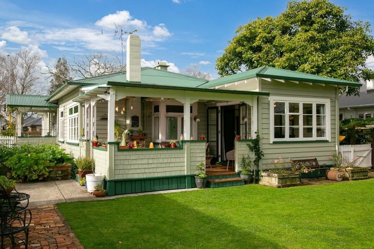 Photo of property in 169 Victoria Street, Cambridge, 3434