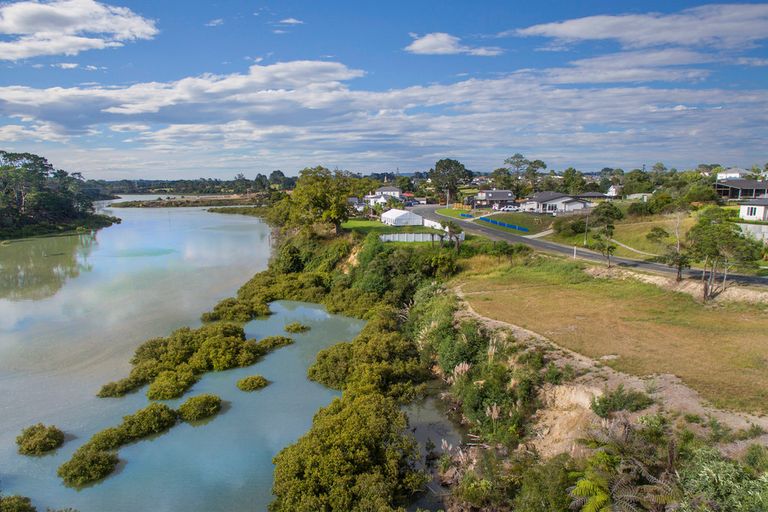 Photo of property in 35 Elliot Street, Riverhead, 0820