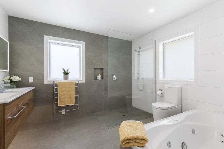 Photo of property in 61a Cashmere Avenue, Khandallah, Wellington, 6035