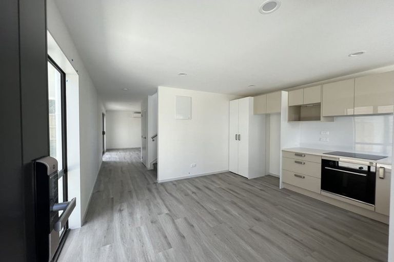 Photo of property in 12 Matukutureia Lane, Manurewa, Auckland, 2102