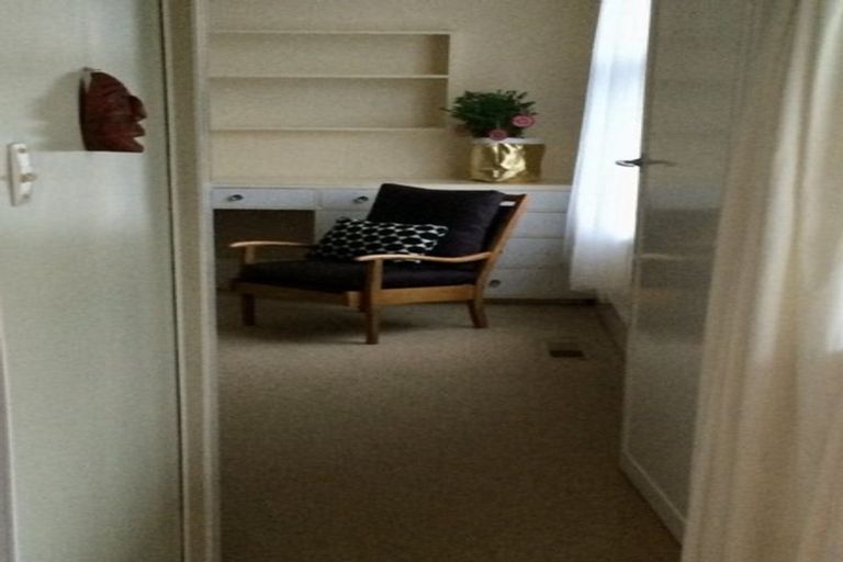 Photo of property in 15 Nottingham Street, Karori, Wellington, 6012