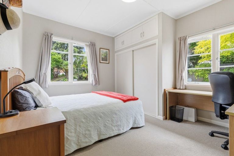 Photo of property in 24 Sutton Crescent, Hillcrest, Hamilton, 3216